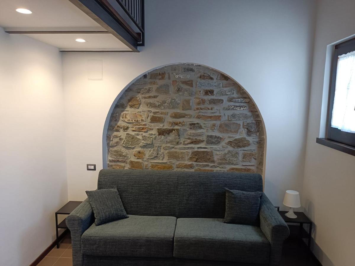 Agriturismo Piano Di Andrea Ostigliano Ngoại thất bức ảnh