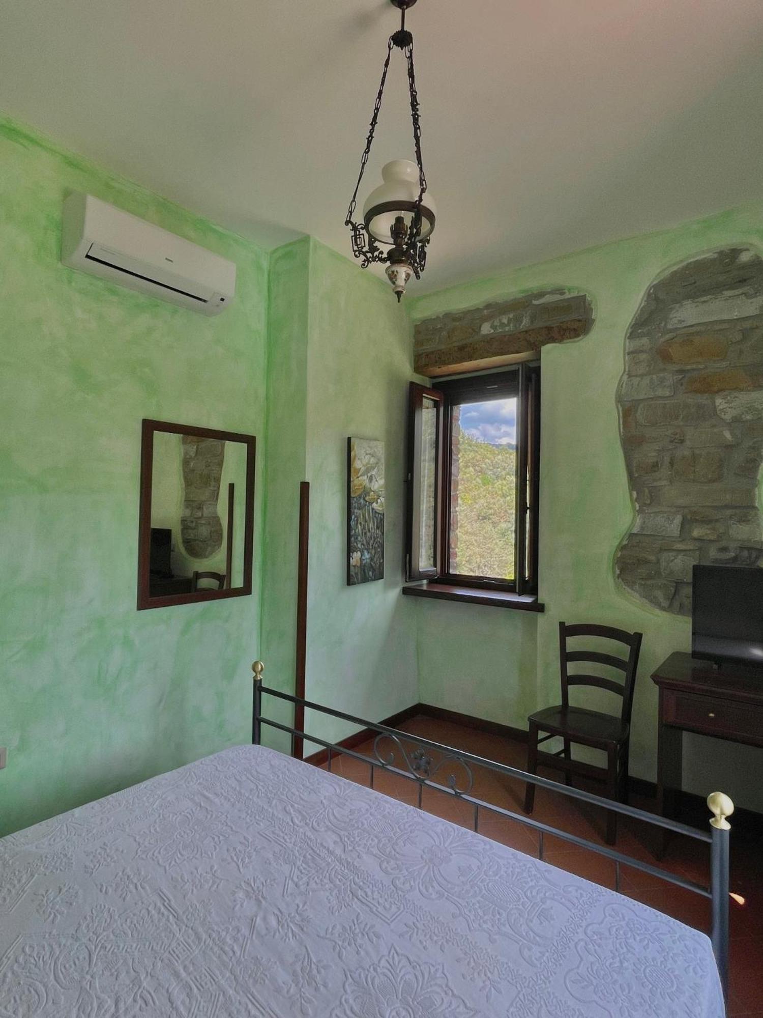 Agriturismo Piano Di Andrea Ostigliano Ngoại thất bức ảnh